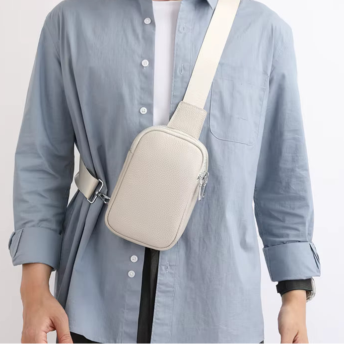 Sacoche en cuir poitrine bandoulière