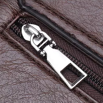 Sacoche Noire en Bandoulière pour Homme